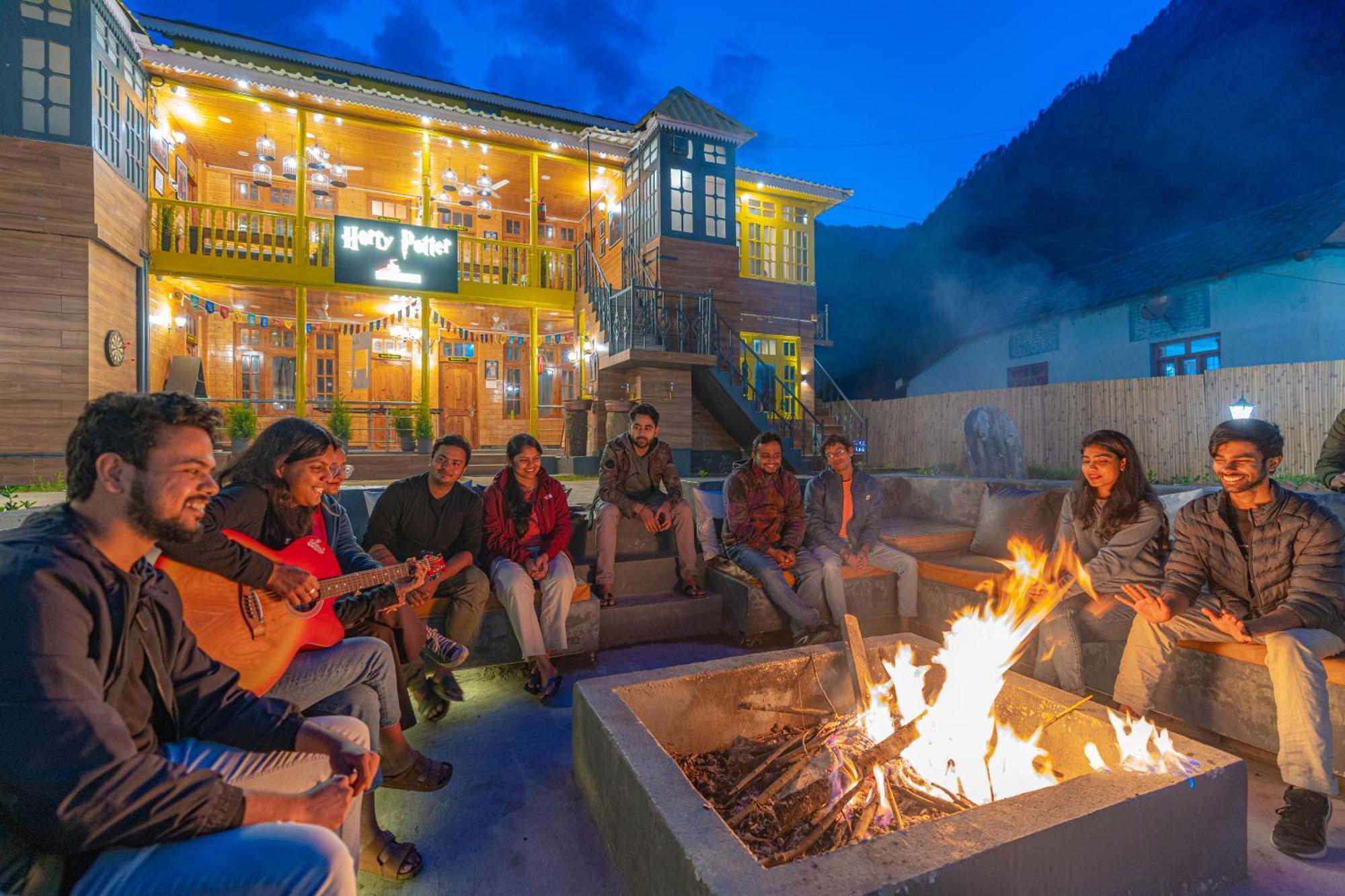 Auberge de jeunesse Whoopers Boutique Kasol Extérieur photo